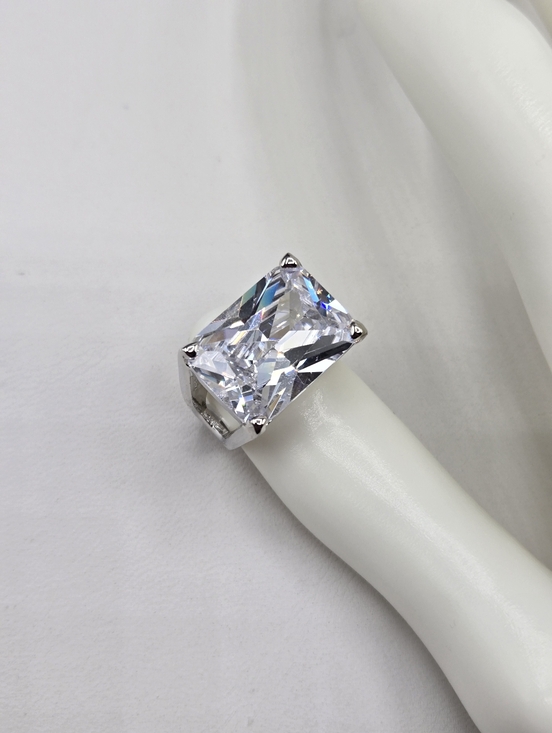 Swarovski Crystal Elements Silver Statement Ring Size 6 East West Design Prom - Picture 7 of 7